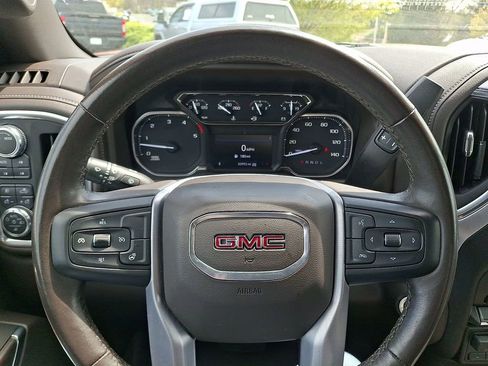 Used 2022 GMC Sierra 2500 SLT w/ Driver Alert Package I AWD/4WD image 18