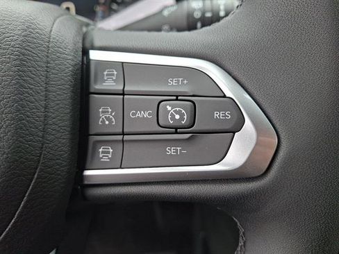 New 2026 Jeep Compass Limited image 17