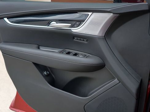 New 2026 Cadillac XT5 Premium Luxury w/ Driver Assist Package FWD image 17