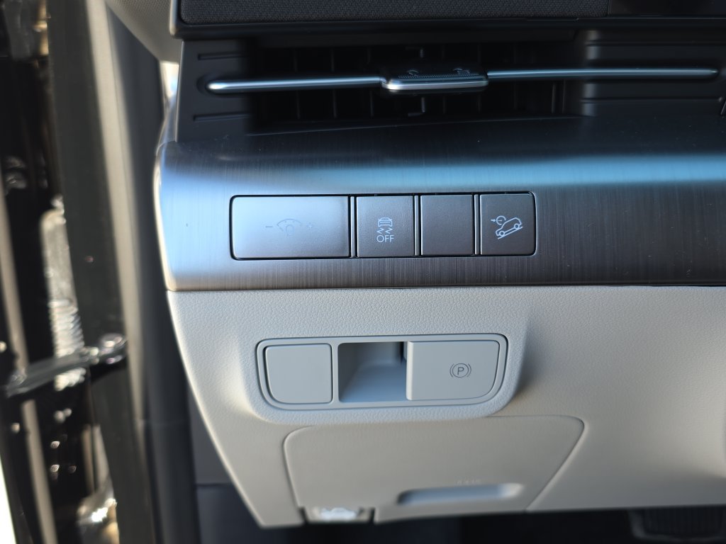 New 2026 Hyundai Kona SEL Sport AWD/4WD image 23