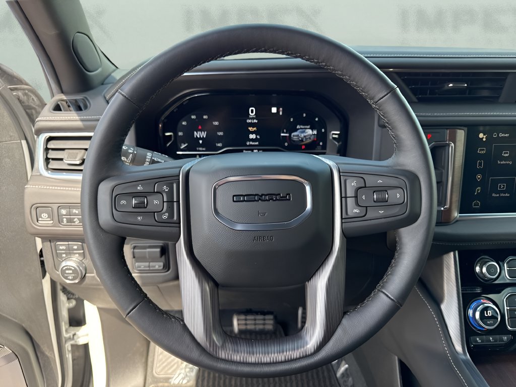 Used 2023 GMC Yukon Denali Ultimate AWD/4WD image 17