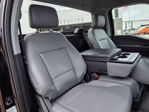 New 2026 Ford F250 XL w/ XL Driver Assist Package AWD/4WD image 17