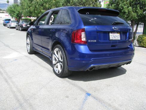 Used 2013 Ford Edge Sport w/ Driver Entry Pkg image 4