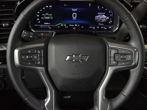 Used 2024 Chevrolet Silverado 1500 RST AWD/4WD image 18