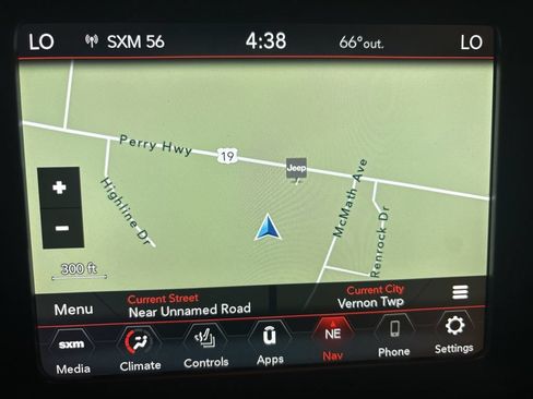 Used 2022 Jeep Renegade Latitude w/ Convenience Group AWD/4WD image 16