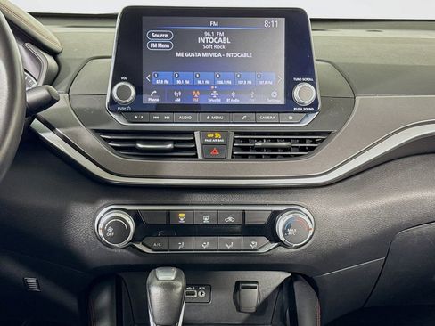 Used 2023 Nissan Altima 2.5 SR FWD image 12