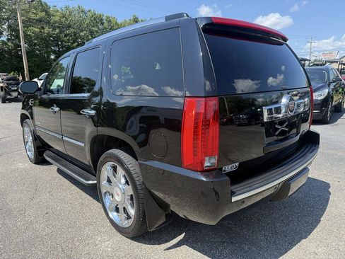 Used 2013 Cadillac Escalade Luxury AWD/4WD image 9