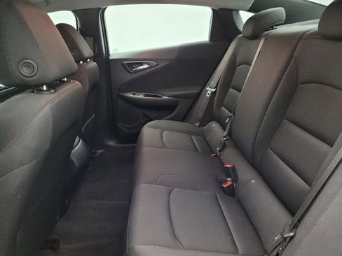 Used 2025 Chevrolet Malibu LS FWD image 18