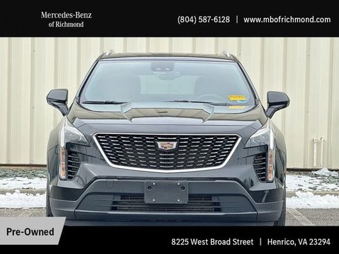 Used 2022 Cadillac XT4 Luxury w/ Cold Weather Package image 10