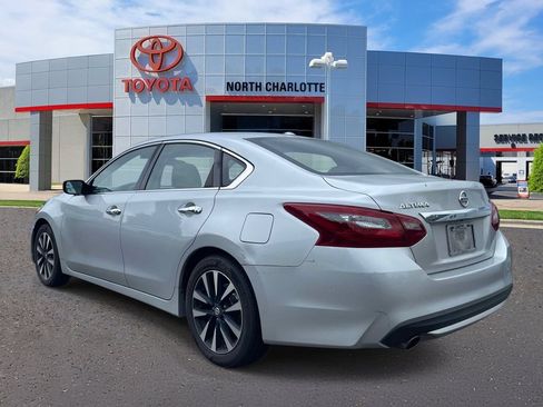 Used 2018 Nissan Altima 2.5 SV FWD image 4