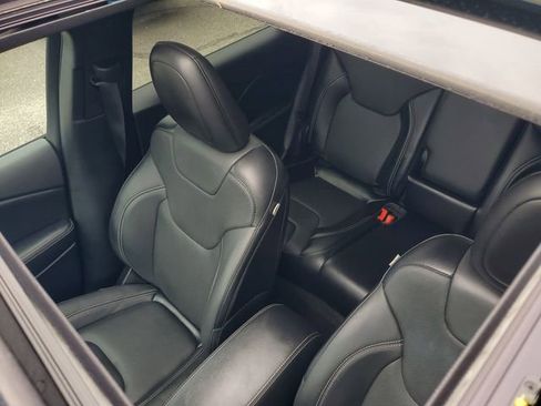 Certified 2021 Jeep Cherokee Latitude Lux 80th Anniv w/ Quick Order Package 26U 80TH FWD image 37