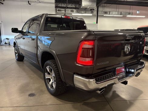 Used 2022 RAM 1500 Laramie AWD/4WD image 5