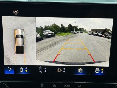 Used 2023 Chevrolet Colorado Trail Boss w/ LPO, Skid Plate Package AWD/4WD image 28