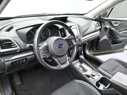 Used 2022 Subaru Forester Premium image 17