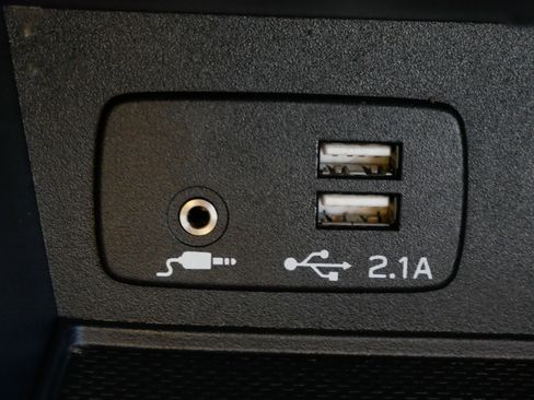 Used 2023 Subaru Crosstrek 2.0i Premium image 28