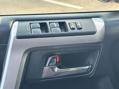 Used 2022 Toyota 4Runner SR5 Premium image 36