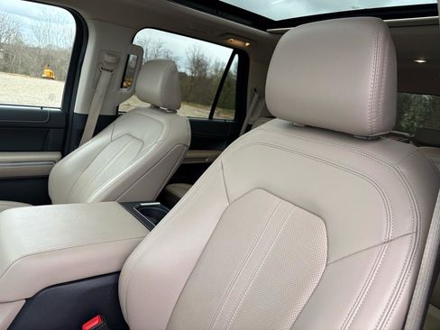 Certified 2024 Ford Expedition Limited image 20