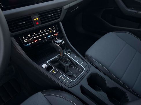 New 2026 Volkswagen Jetta SE image 25