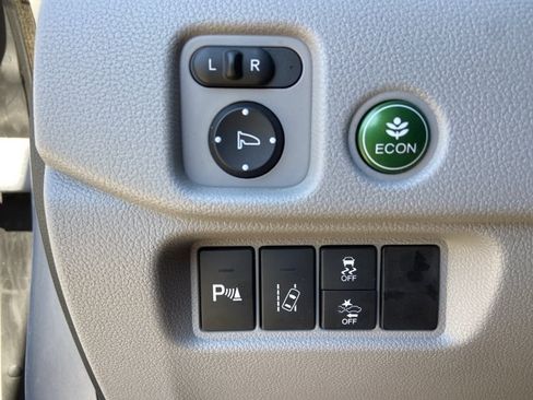 Used 2018 Honda Pilot Touring image 50