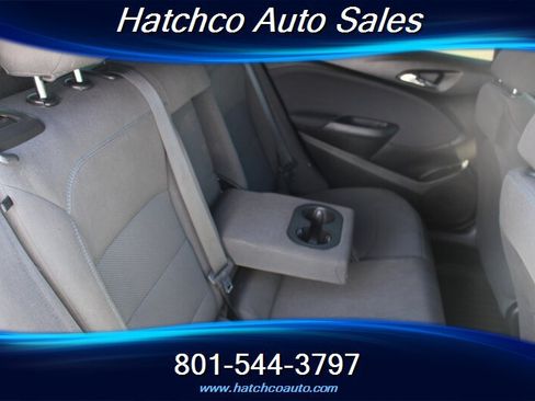 Used 2018 Chevrolet Cruze LT w/ Convenience Package FWD image 18
