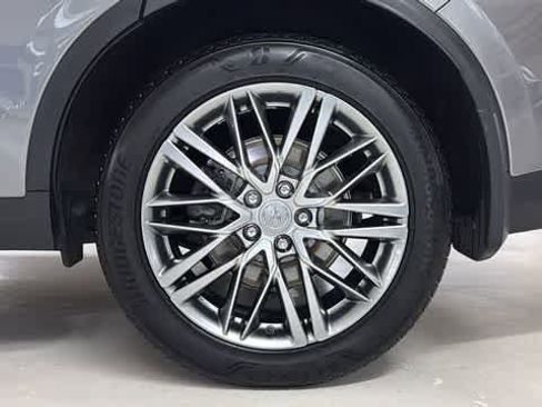 Used 2024 Acura MDX SH-AWD w/ Advance Package image 11