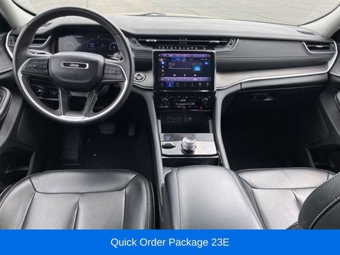 Used 2023 Jeep Grand Cherokee Limited AWD/4WD image 5