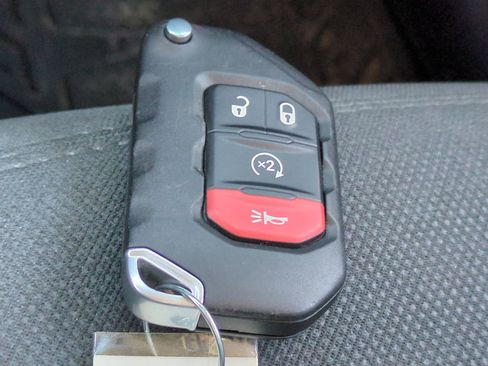 Used 2018 Jeep Wrangler Sport S image 27