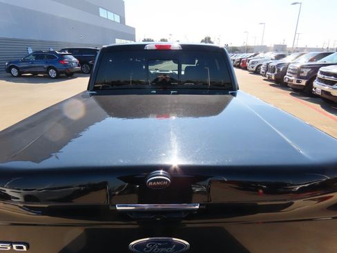 Used 2016 Ford F150 Lariat image 14