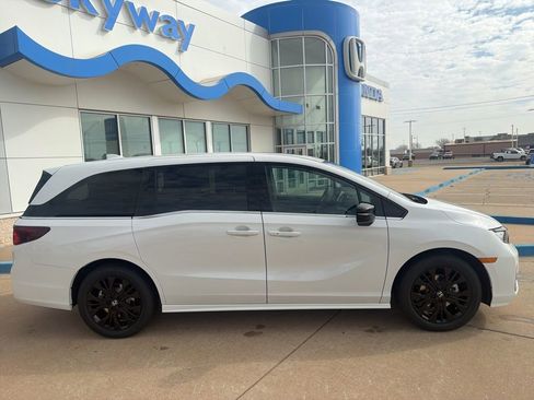 New 2026 Honda Odyssey Sport-L image 31