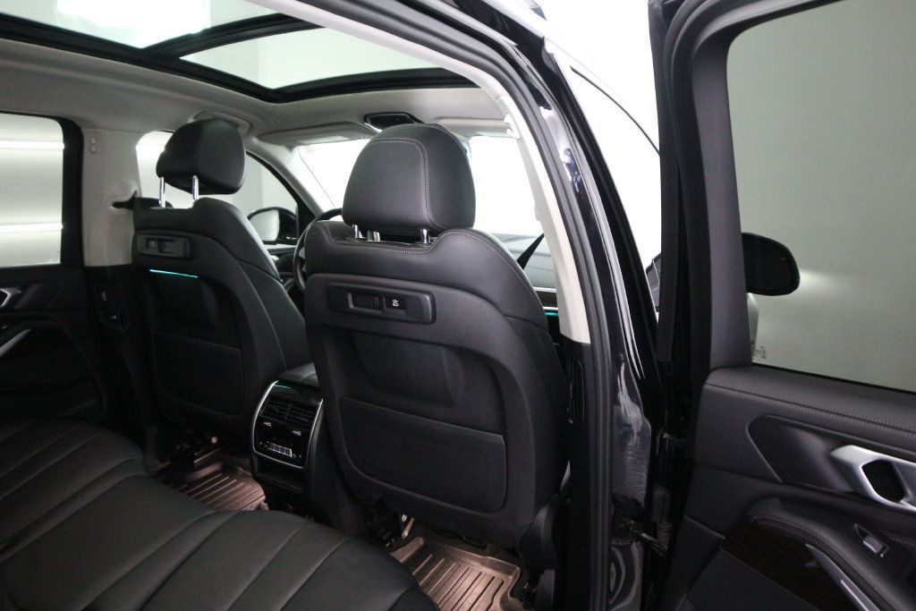 Used 2020 BMW X7 xDrive40i w/ Cold Weather Package AWD/4WD image 49