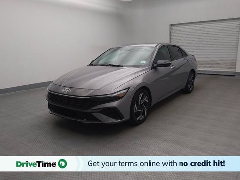 Used 2025 Hyundai Elantra Sport FWD image 1