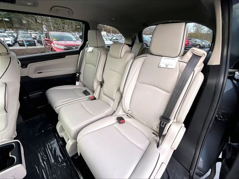 New 2026 Honda Odyssey Touring image 15
