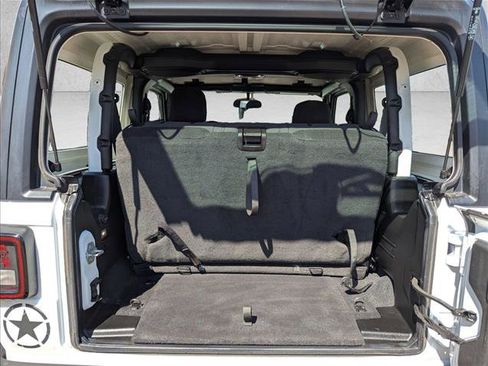 Used 2022 Jeep Wrangler Sport AWD/4WD image 6