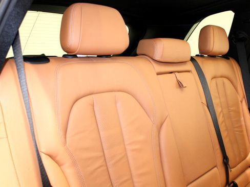 Used 2019 BMW X5 xDrive40i w/ Convenience Package image 46