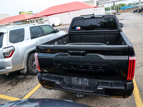 Used 2023 Toyota Tundra Platinum w/ Advanced Package image 10