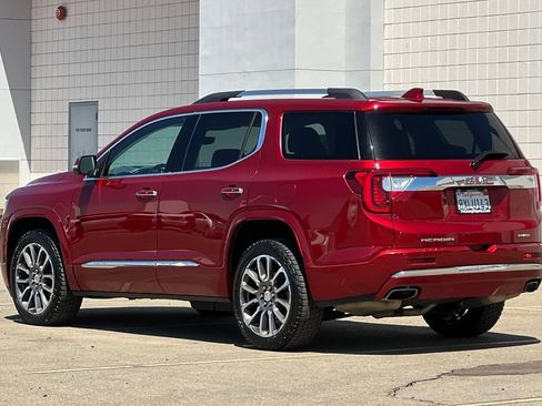 Used 2022 GMC Acadia Denali w/ Denali Ultimate Package AWD/4WD image 7