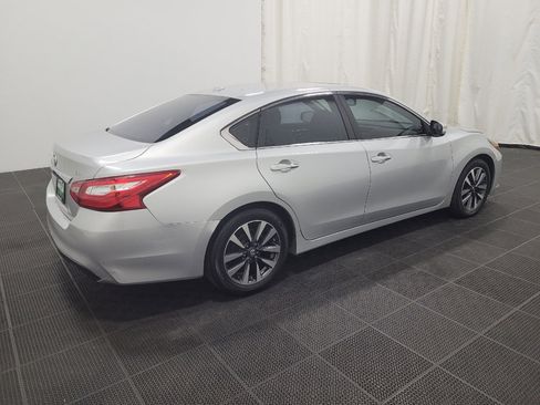 Used 2017 Nissan Altima 2.5 SL w/ 2.5 Technology Package image 10