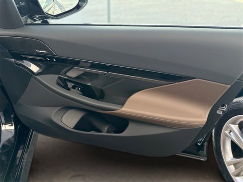 New 2026 BMW 530i xDrive w/ M Sport Package image 27