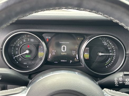 Used 2021 Jeep Wrangler Unlimited Sahara w/ Cold Weather Group image 11