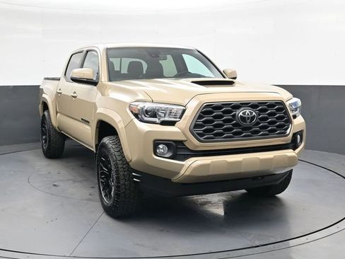 Used 2020 Toyota Tacoma TRD Sport AWD/4WD image 10