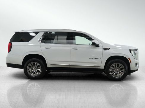 Used 2025 GMC Yukon Denali AWD/4WD image 8