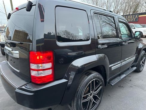 Used 2012 Jeep Liberty Limited Jet w/ Comfort/Convenience Group image 7