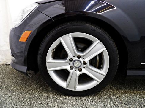 Used 2010 Mercedes-Benz C 300 Sedan image 19