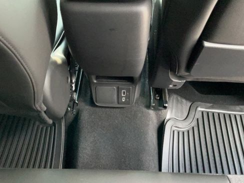 Used 2023 Buick Encore GX Select w/ Safety Package II AWD/4WD image 22
