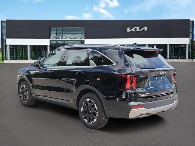 Certified 2025 Kia Sorento S w/ Panoramic Sunroof Package FWD image 3