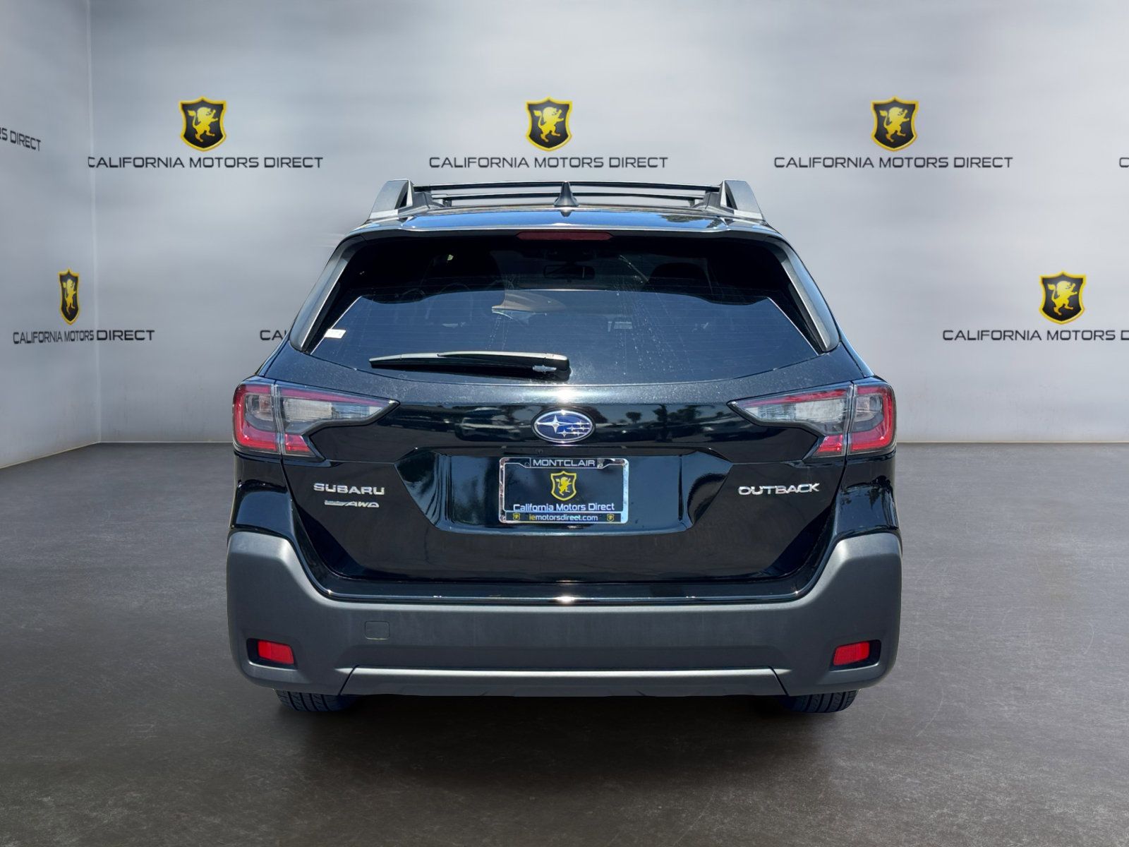 Used 2023 Subaru Outback Premium AWD/4WD image 4