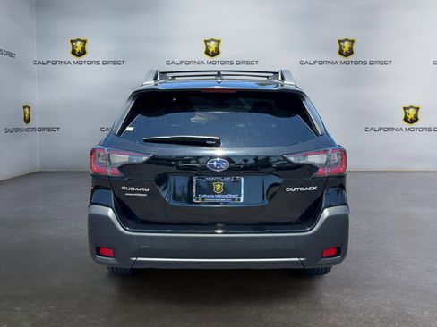 Used 2023 Subaru Outback Premium AWD/4WD image 4