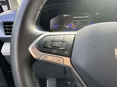 Used 2024 Volkswagen Taos SE image 29