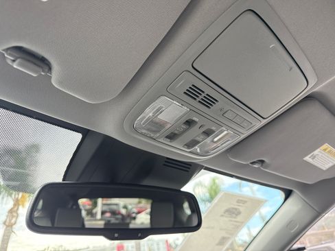 Used 2022 Honda CR-V Touring image 30