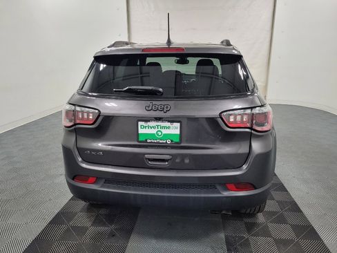 Used 2021 Jeep Compass Latitude AWD/4WD image 7